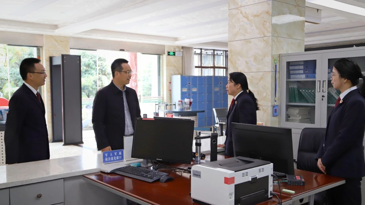 ?�м��Ժ������ǡ�������쳤����ǿ��ȫ�м����ص���ʱǿ�����ԡ��ĸ���Ȼһ�¡��ƶ�������칤��������Ч